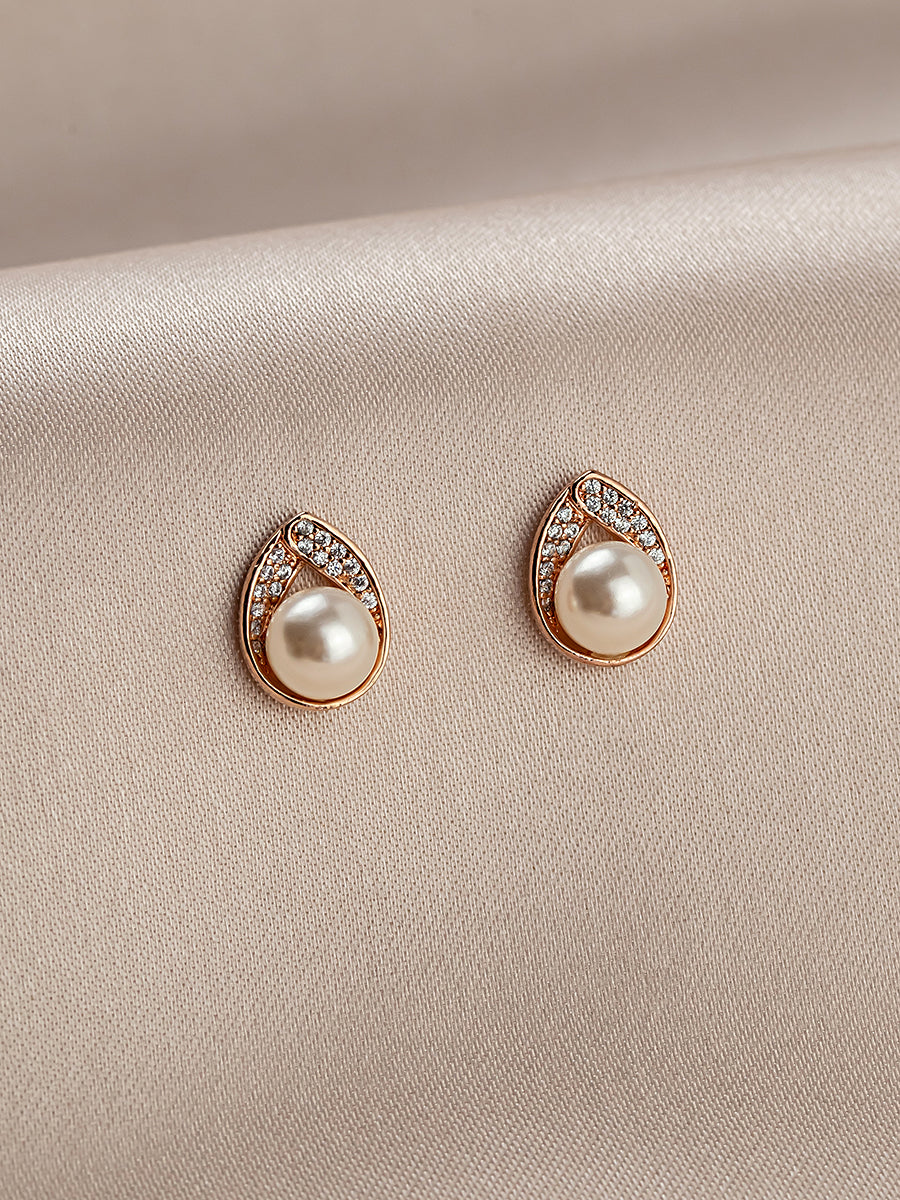 Astra Earrings | Stud