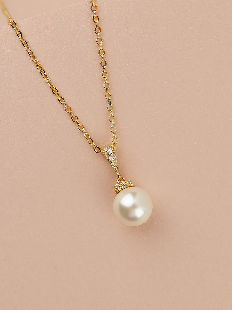 Classic Pearl Pendant