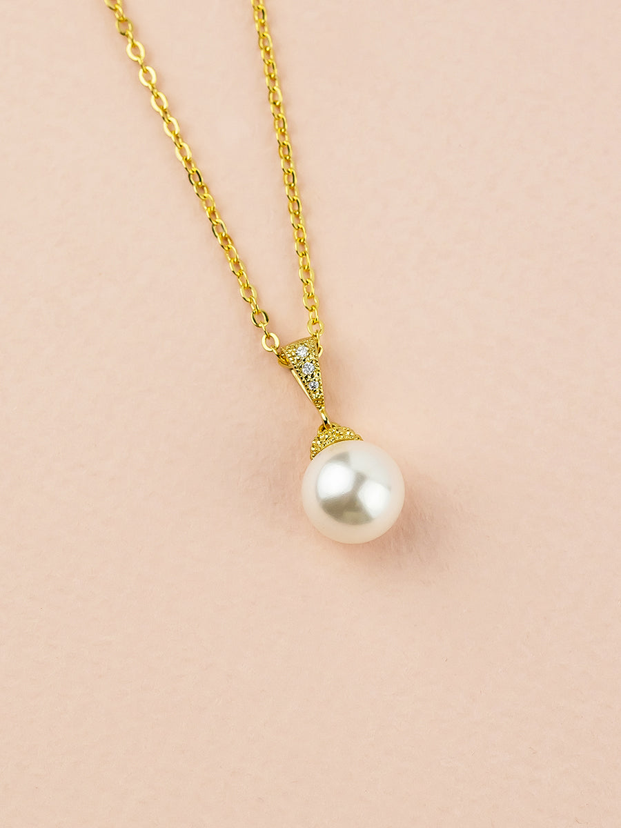 Classic Pearl Pendant