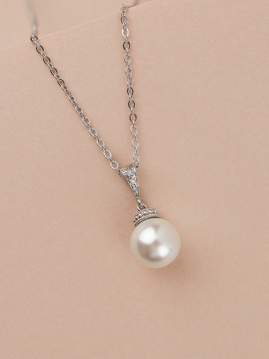 Classic Pearl Pendant