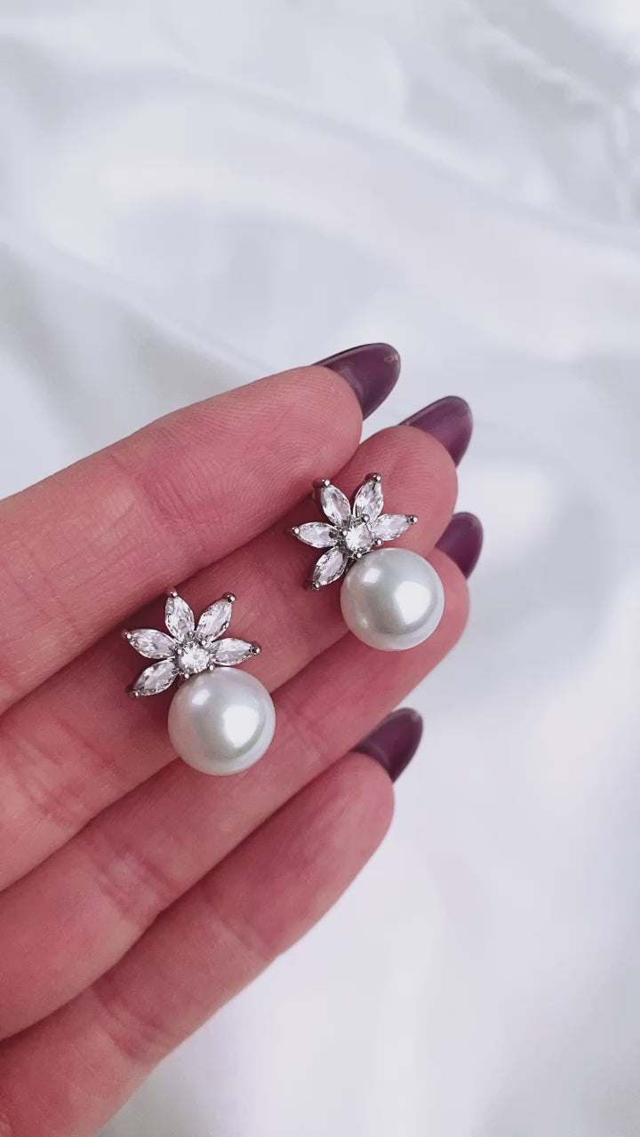 Load and play video in Gallery viewer, Gemma Earrings