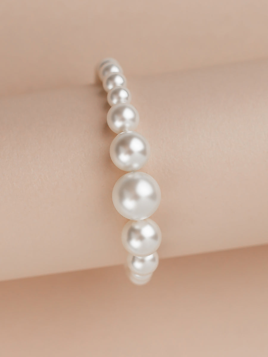 Graduated Pearl Bracelet