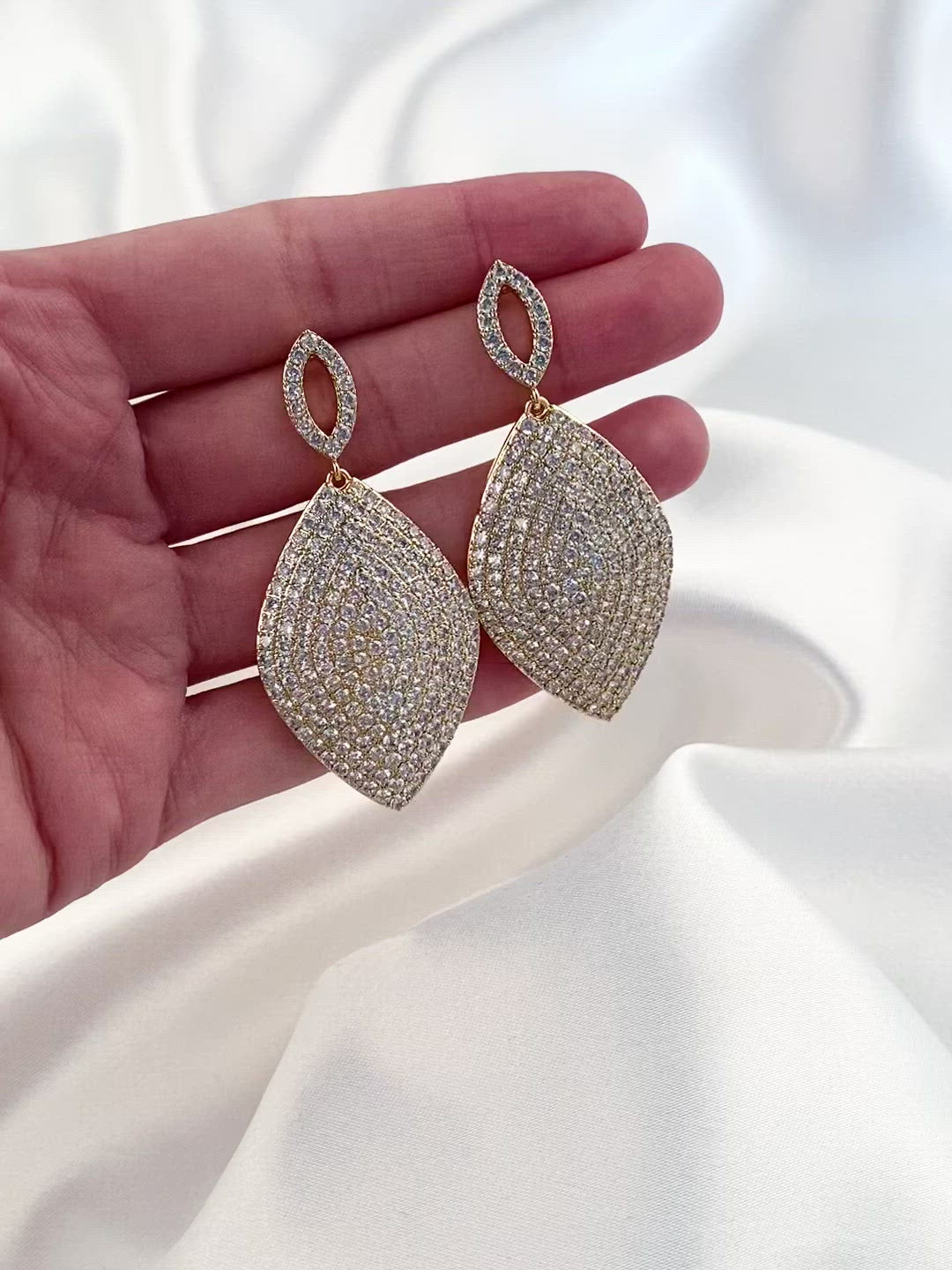 Load and play video in Gallery viewer, Lavinia Earrings