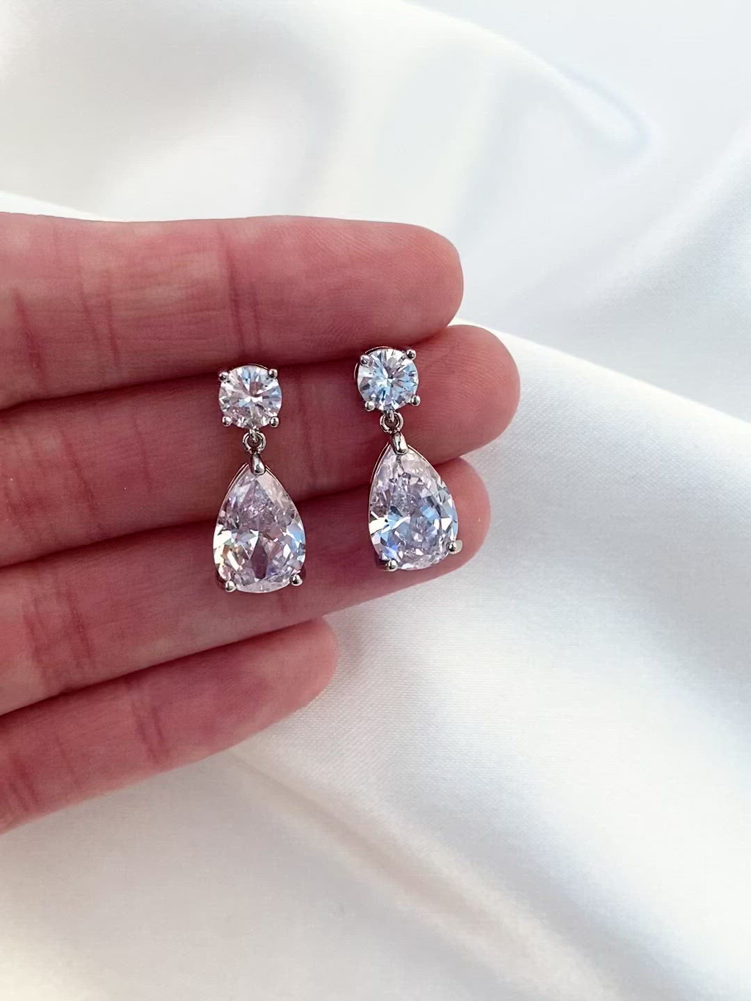 Load and play video in Gallery viewer, Kinsley Earrings