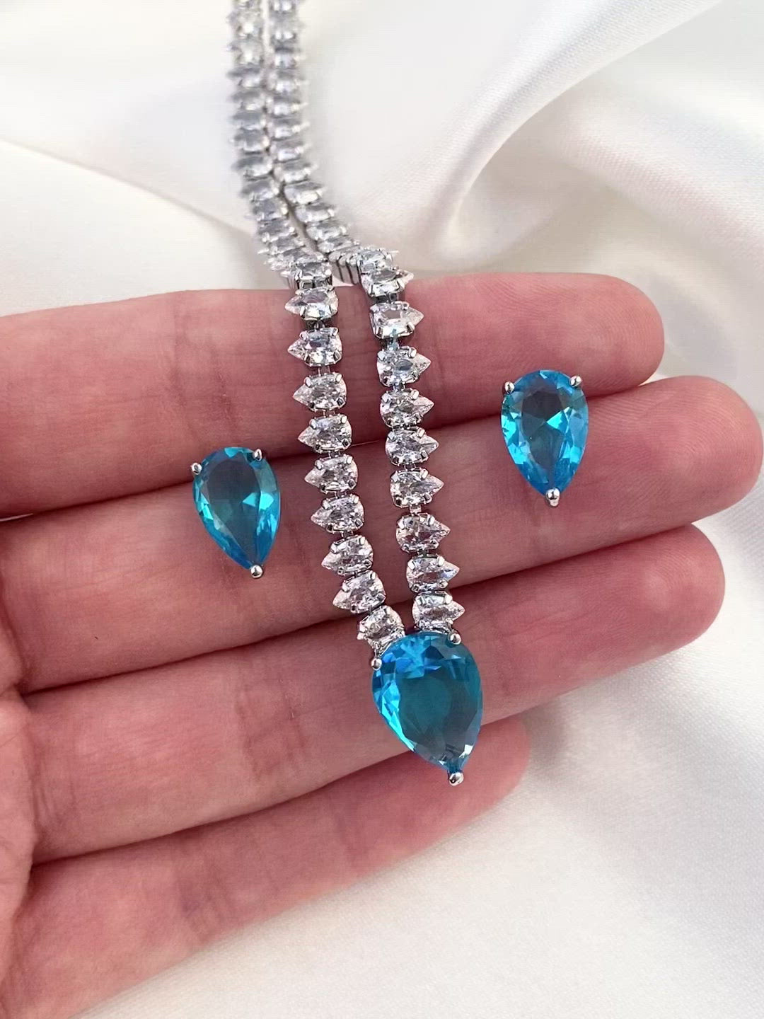 Load and play video in Gallery viewer, Paola Earrings & Necklace Set