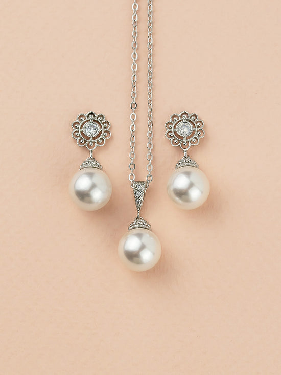 Load image into Gallery viewer, Sylvia Pearl Jewelry Set
