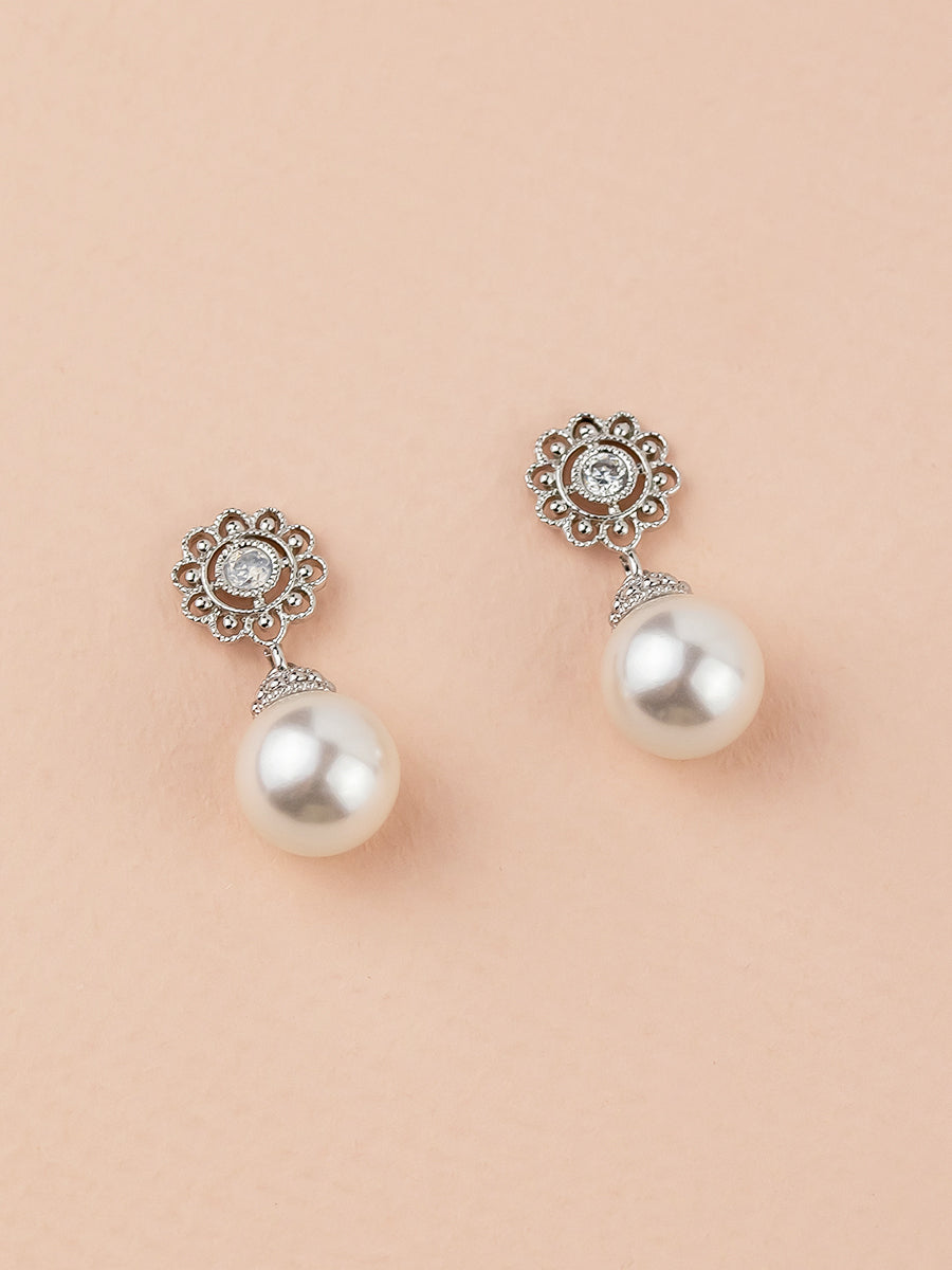Sylvia Pearl Earrings