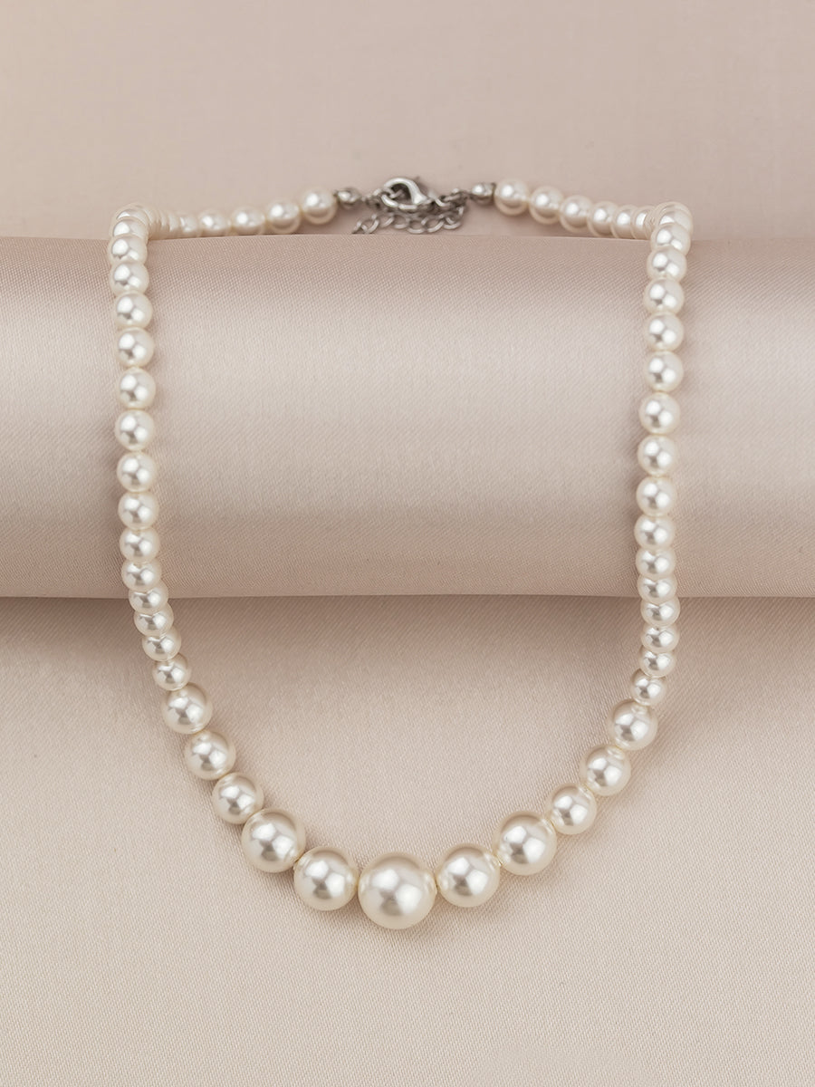 Load image into Gallery viewer, Graduated Pearl Necklace
