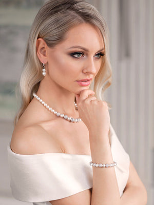 62_637ecf65-3823-489c-981a-b84c432bc028_300x Choker: The Ultimate Accessory that Adds Glamour and Elegance
