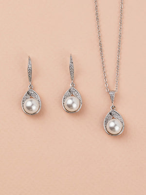 
            
                Load image into Gallery viewer, Astra Jewelry Set (Bridesmaid)
            
        