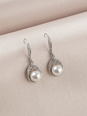 
            
                Load image into Gallery viewer, Astra Earrings (Bridesmaid)
            
        