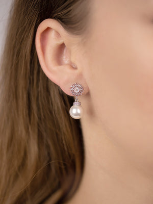 Sylvia Pearl Earrings