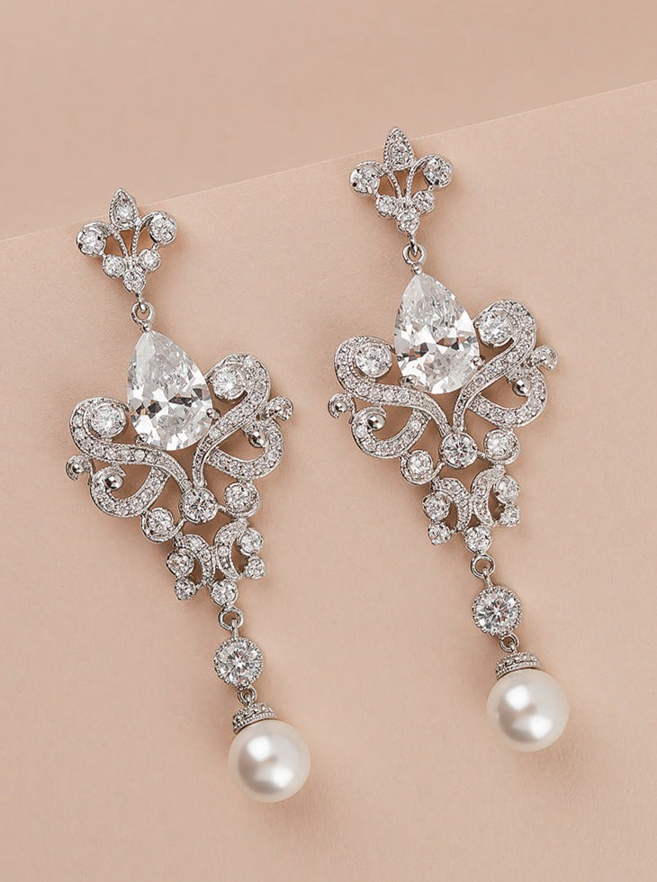 Sukkhi Luxurious Gold Plated Kundan & Pearl Chandelier Earring for Wom -  Sukkhi.com