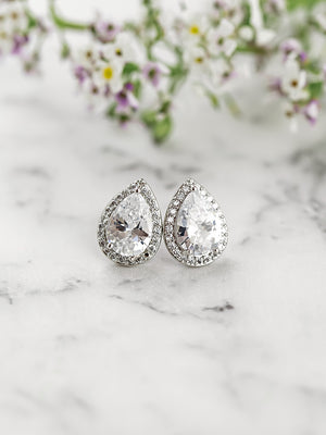 Nia Earrings