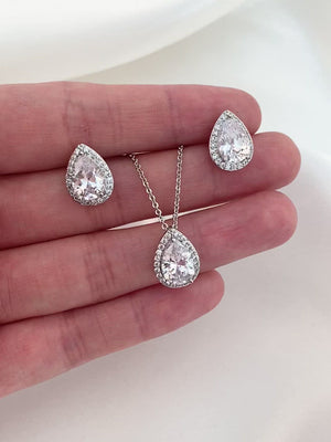 
            
                Load and play video in Gallery viewer, Nia Earrings
            
        