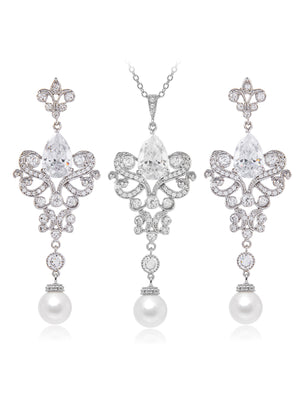 
            
                Load image into Gallery viewer, Isolde Pearl Jewelry Set
            
        