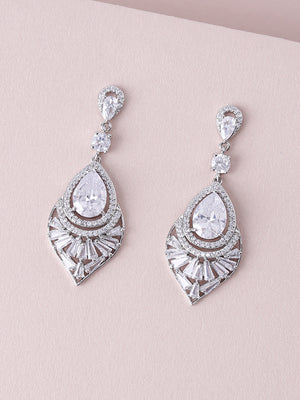 
            
                Load image into Gallery viewer, Annalise Earrings
            
        